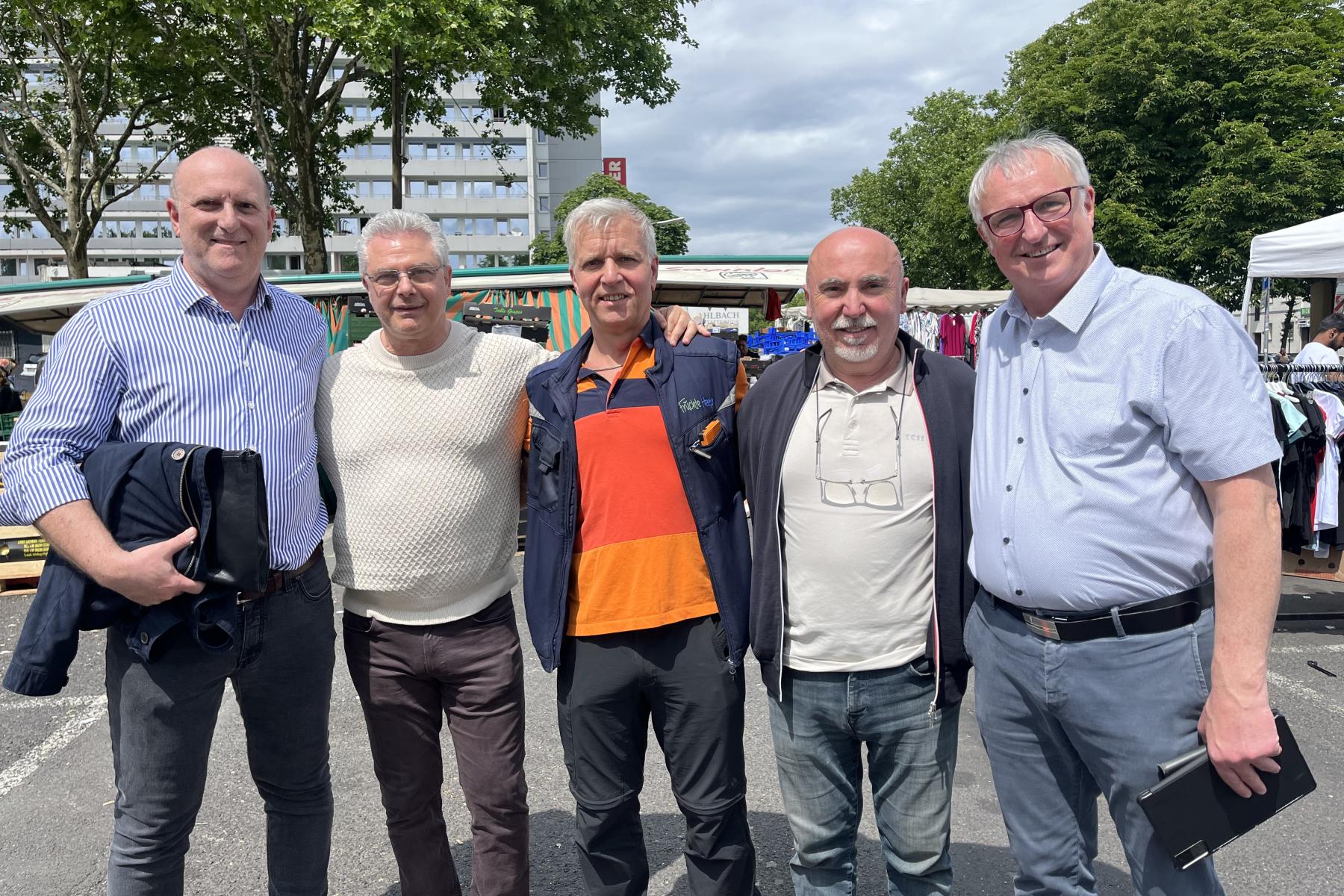 Fürsprecher des Kölner Großmarkts - Prof. Dr. Pablo Steinberg (BUND Köln, Leiter AG Frischezentrum), Pino Aronica (Fa. Zimmermann), Norbert Heep (Früchte Heep, Vorsitzender der IG Kölner Großmarkt e.V.), Musa Sarıca (Selina Abholmarkt), Michael Rieke (Sprecher Interessensgemeinschaft Kölner Großmarkt e.V.)