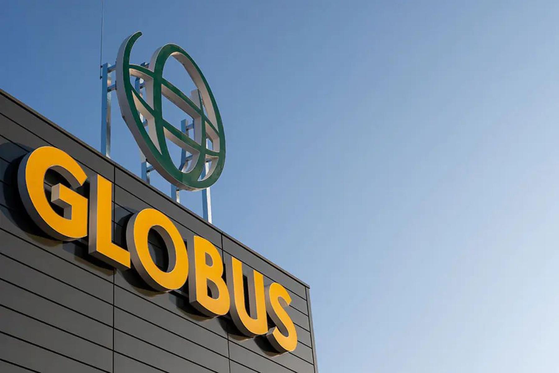 Außenansicht einer GLOBUS-Filiale mit Logo
