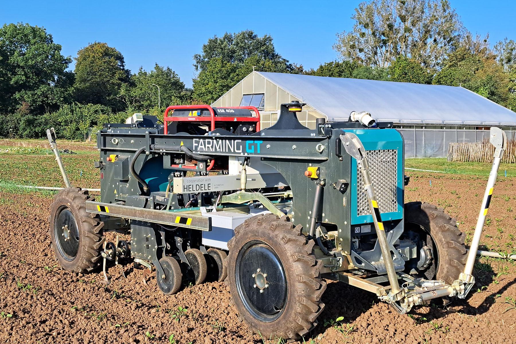 Hackroboter auf dem Feld