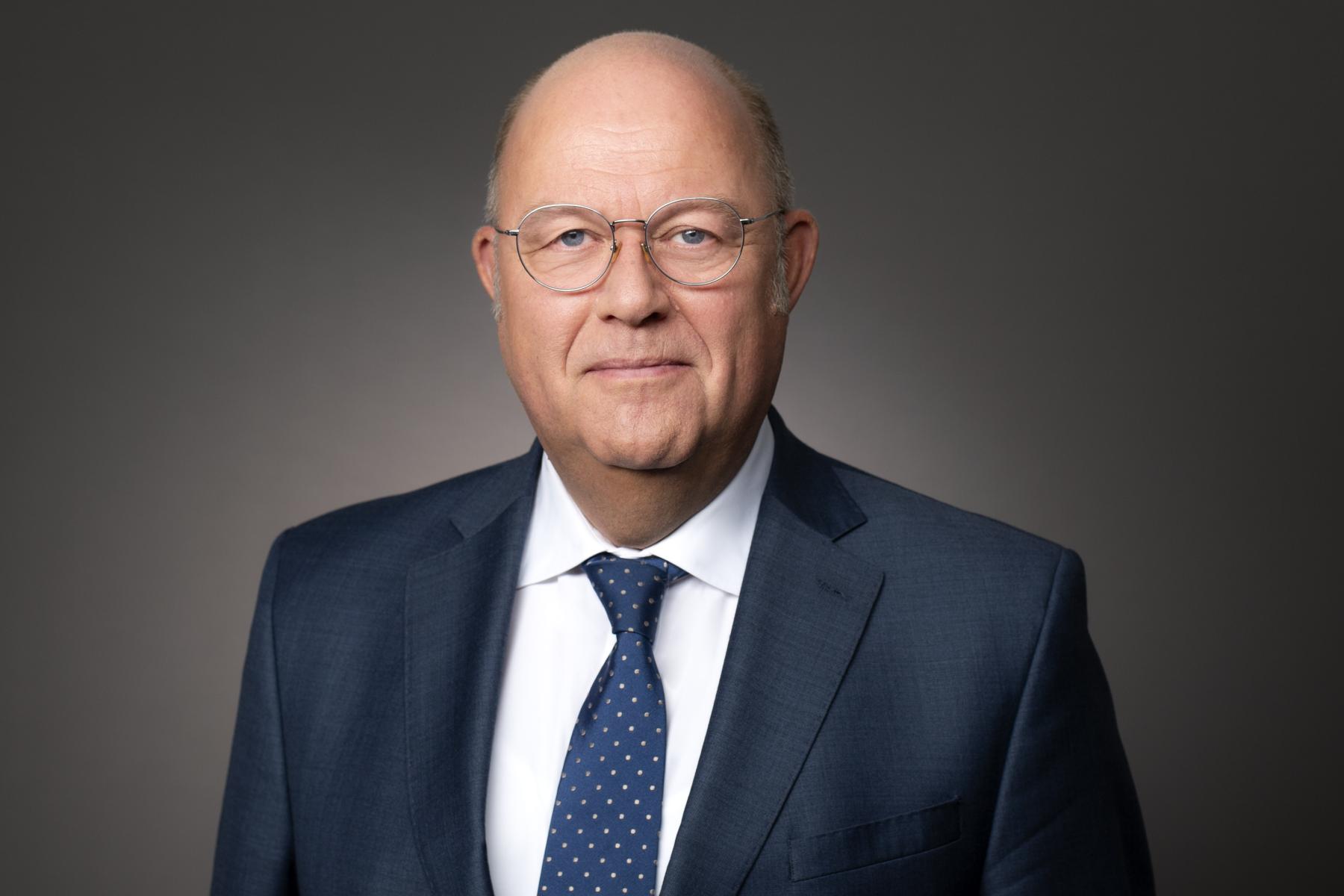 Porträt HDE-Präsident Alexander von Preen