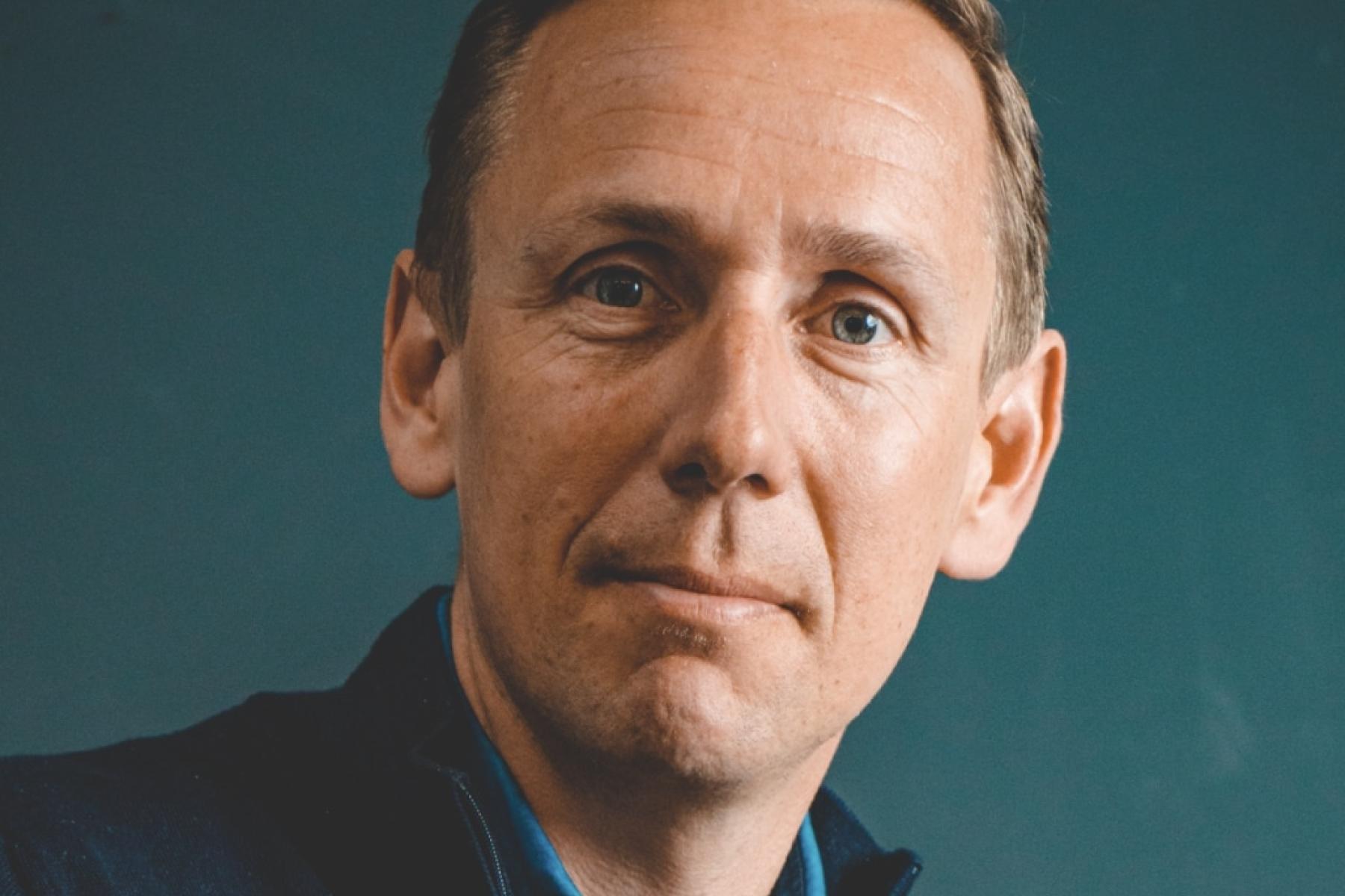 Porträt von Jesper Højer