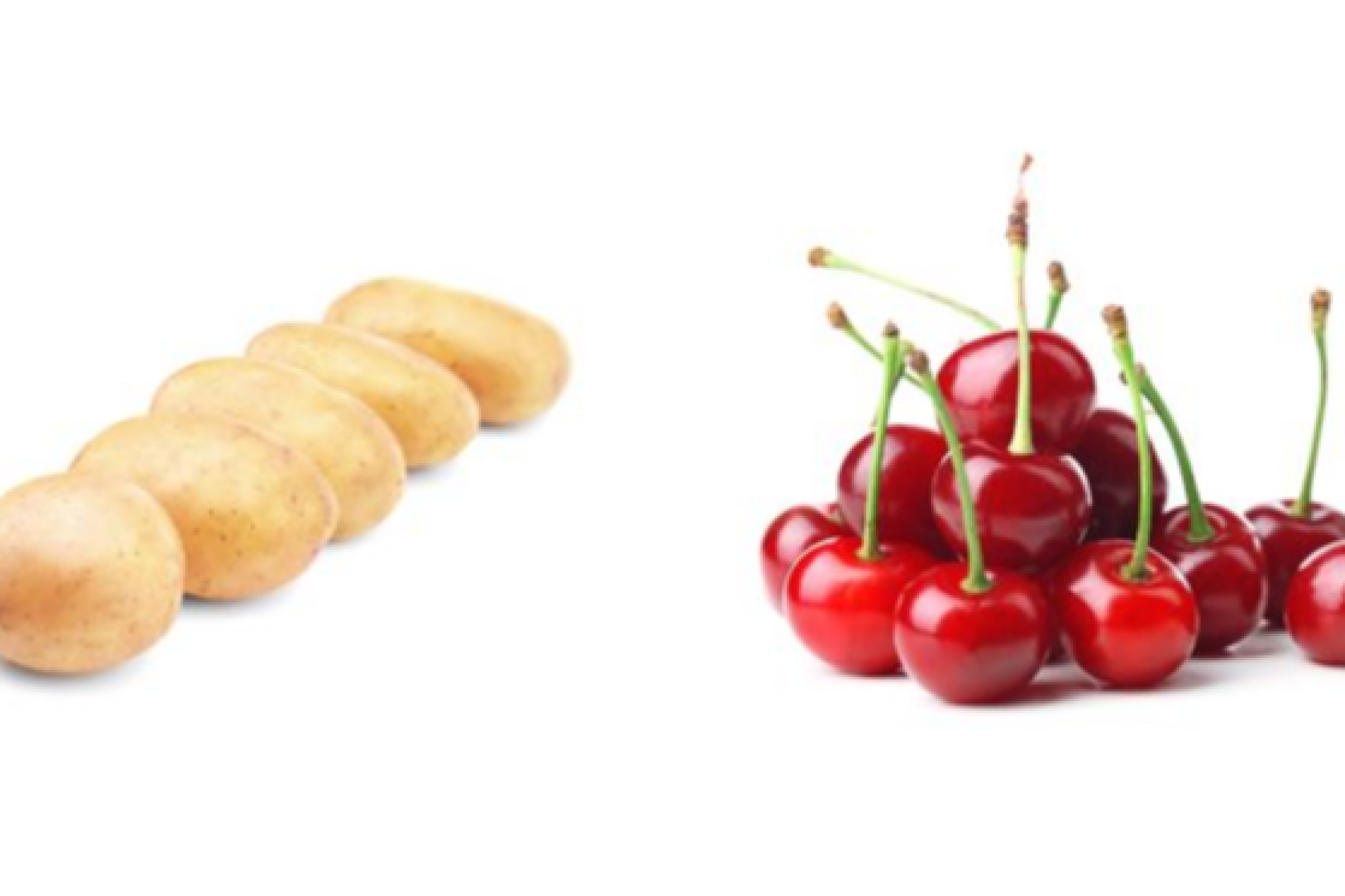Fünf Kartoffeln in einer Reihe links, rechts ein Haufen roten Kirschen mit grünen Stielen.