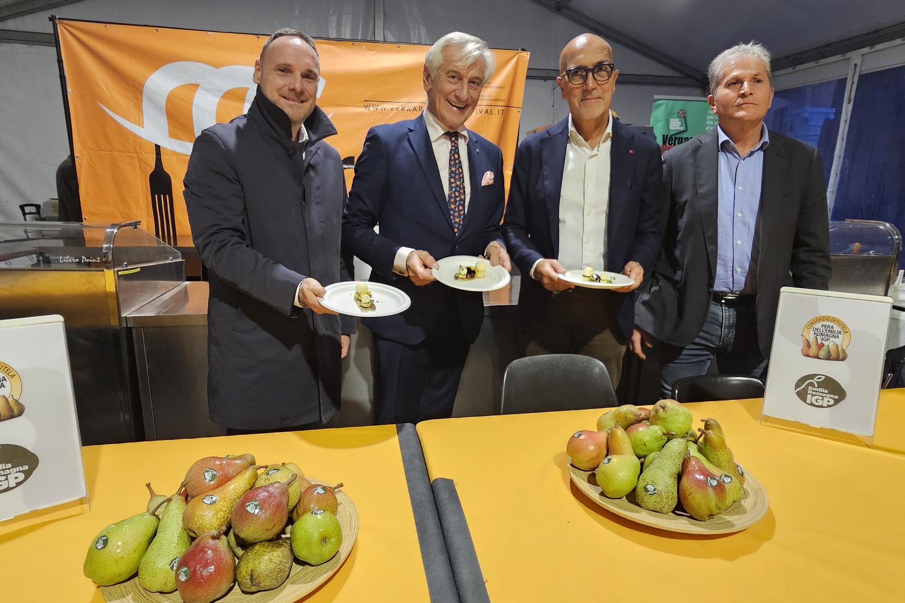 Die Birnen aus der Emilia-Romagna g.g.A. auf dem Ferrara Food Festival mit dem CSO Italy