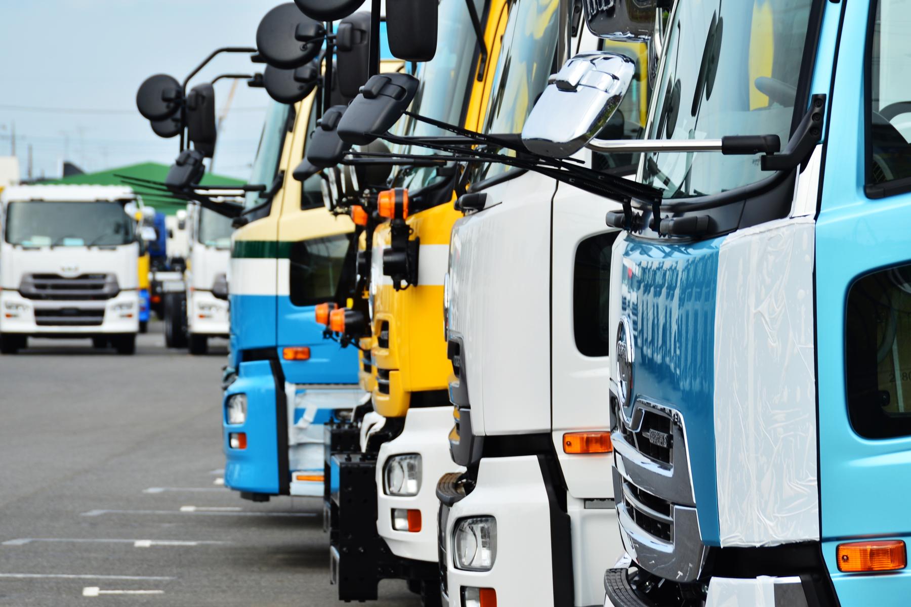diverse Lkw