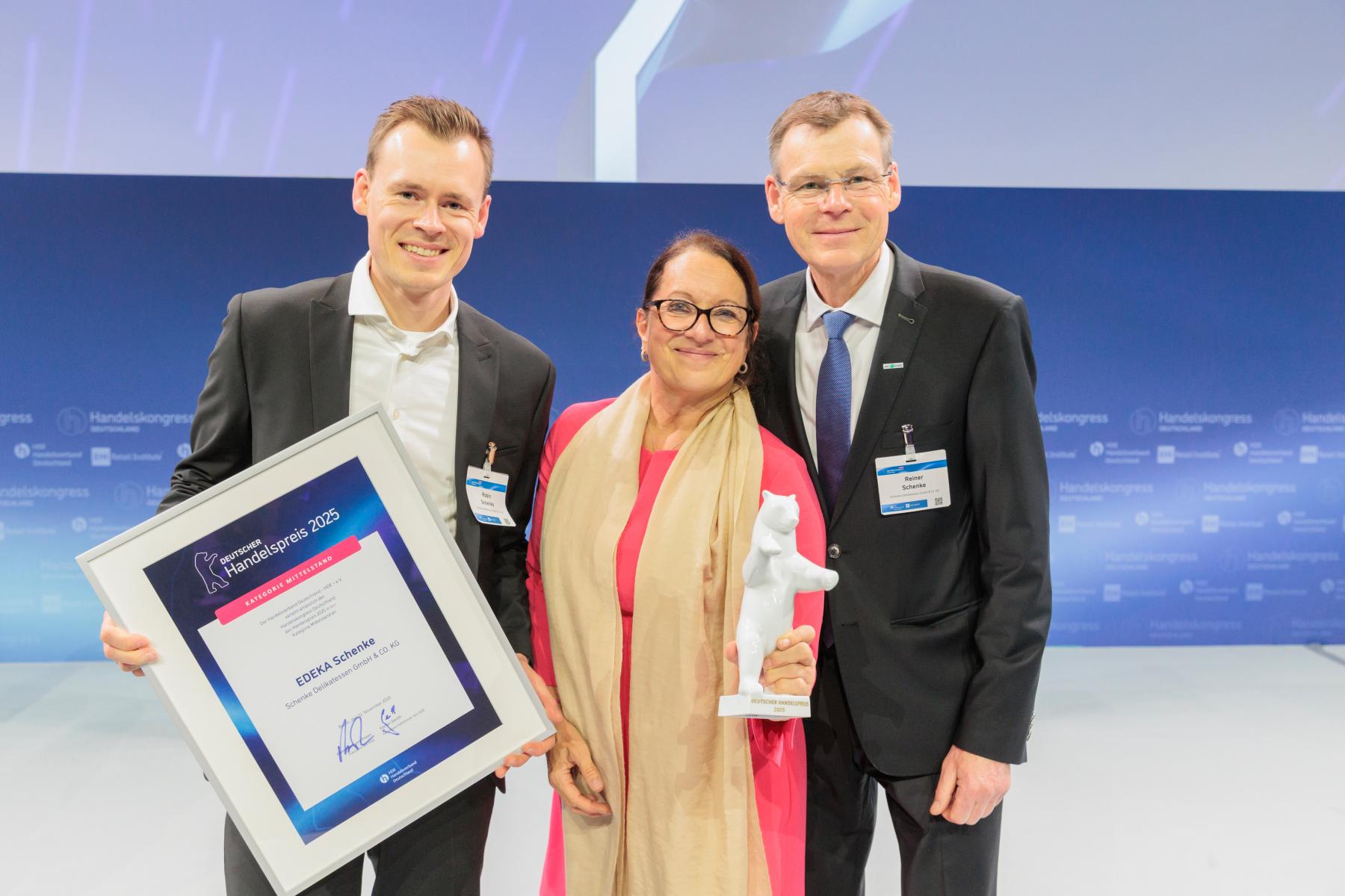 Robin Schenke, Jeannette Hölscher-Schenke, Reiner Schenke (v.l.)