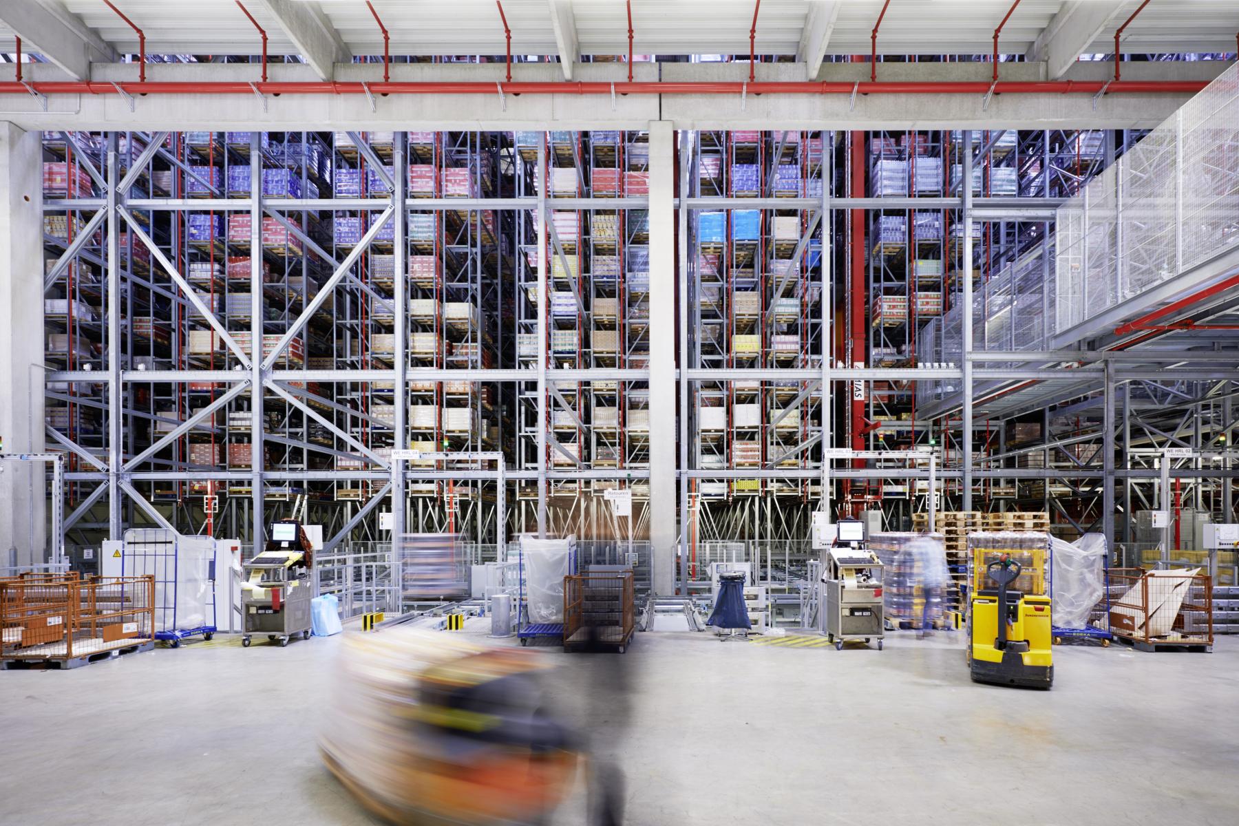 Blick in ein Edeka-Logistikzentrum