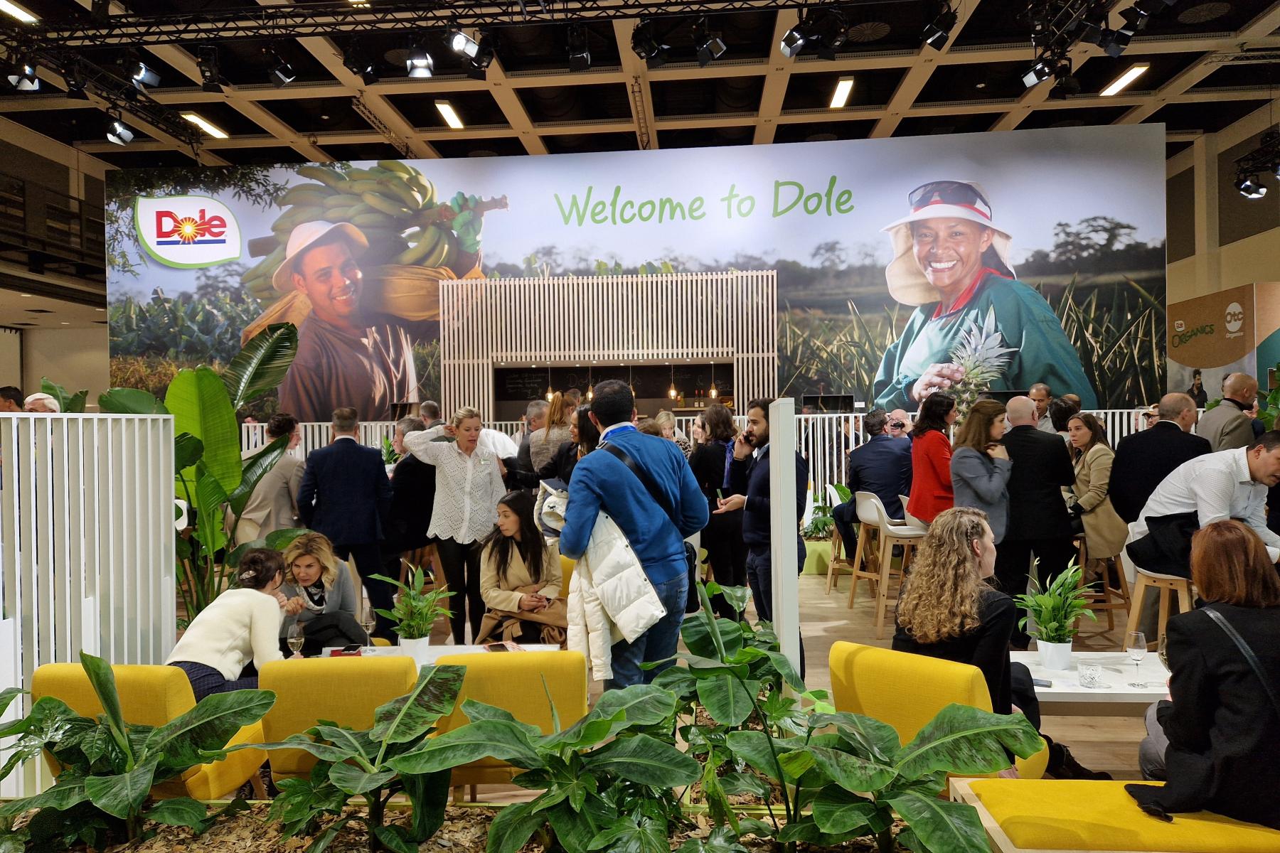 Messestand von Dole