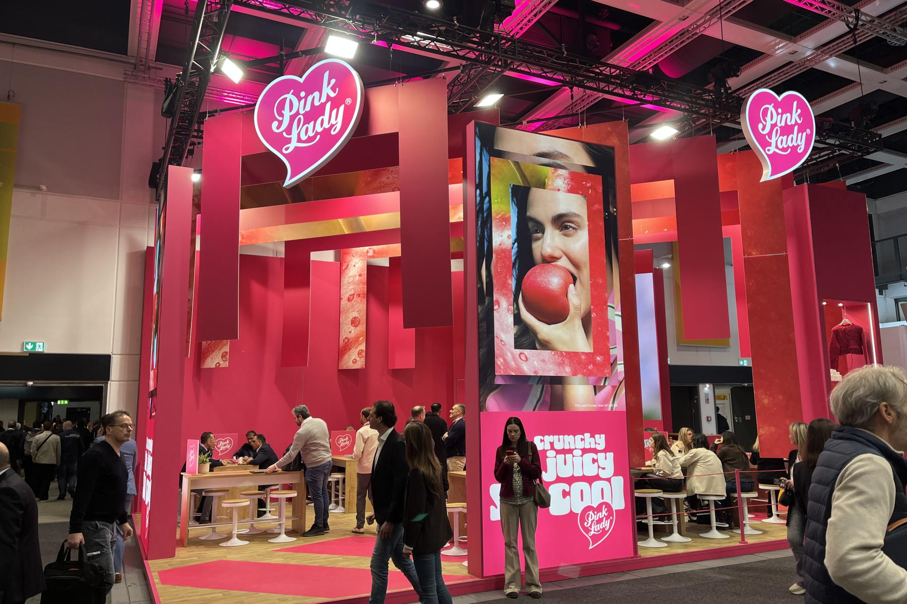 Pink Lady Stand auf der Fruit Logistica