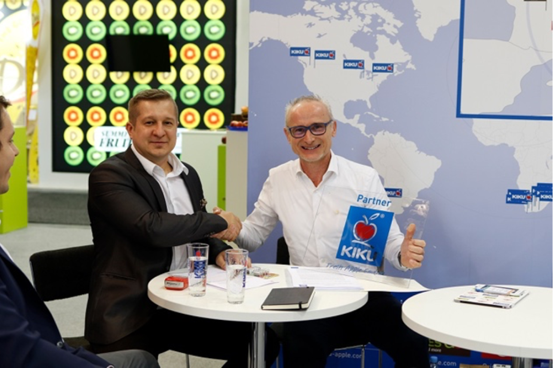 Jürgen Braun und Tomislav Pavic an einem Tisch