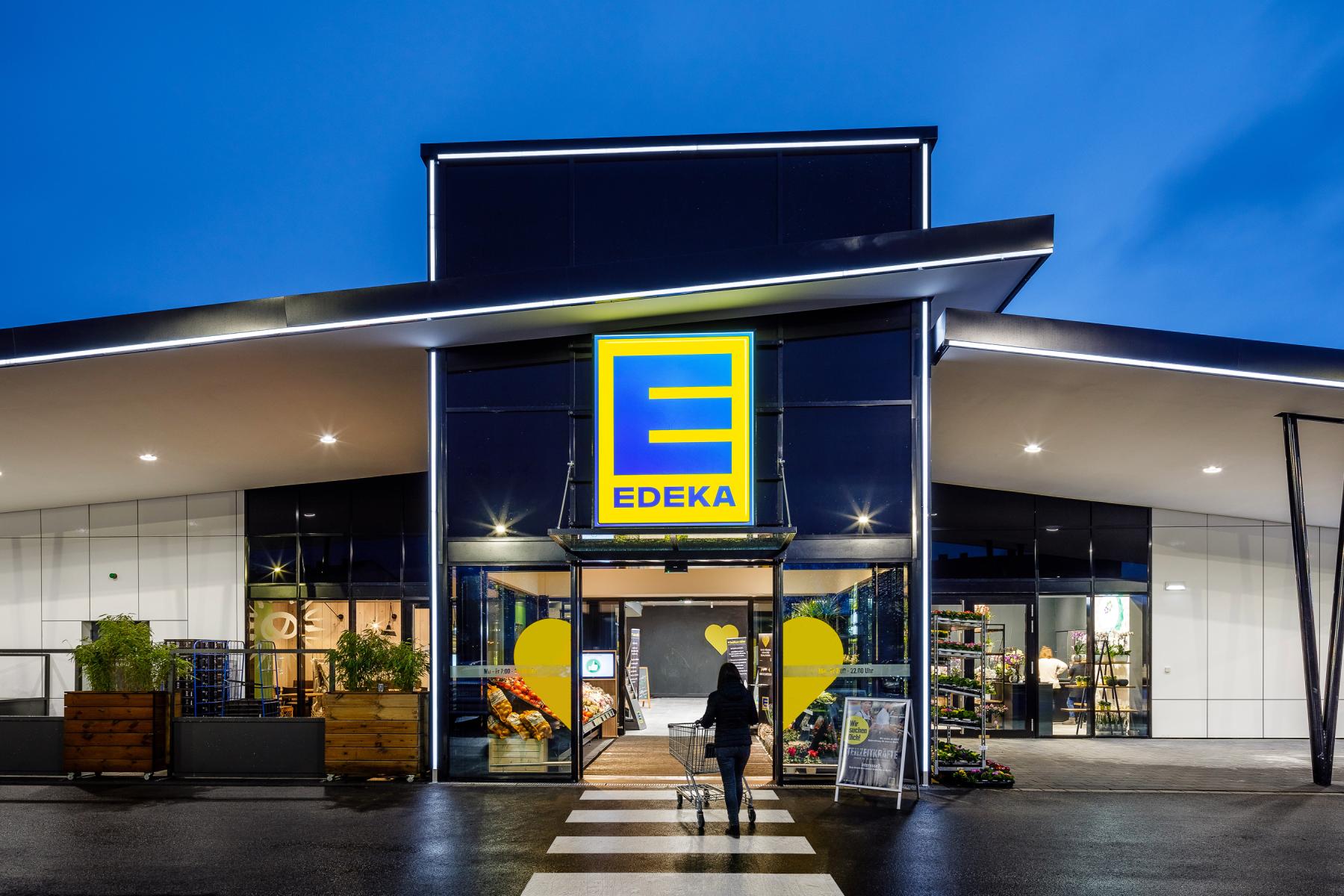 Eingangsbereich Edeka-Filiale