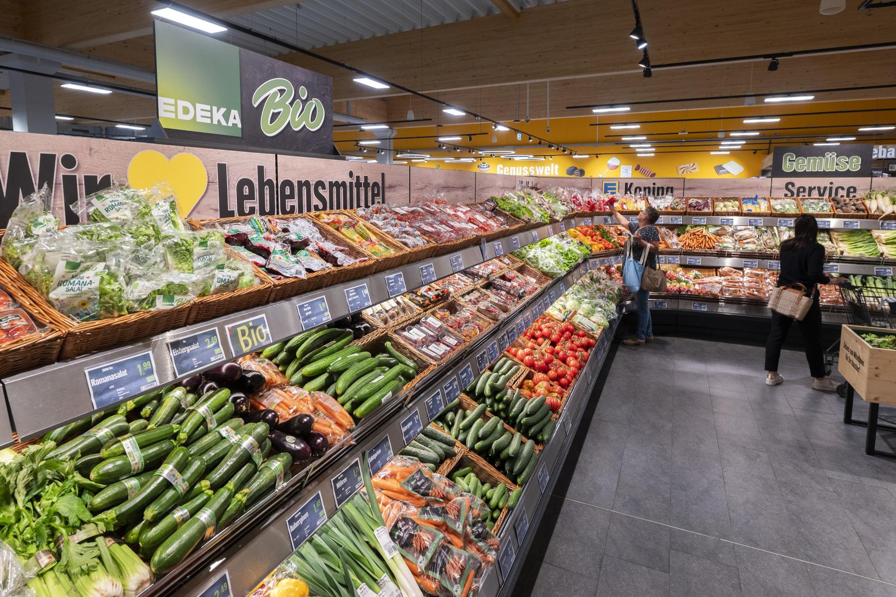 Gemüseabteilung eines Supermarkts