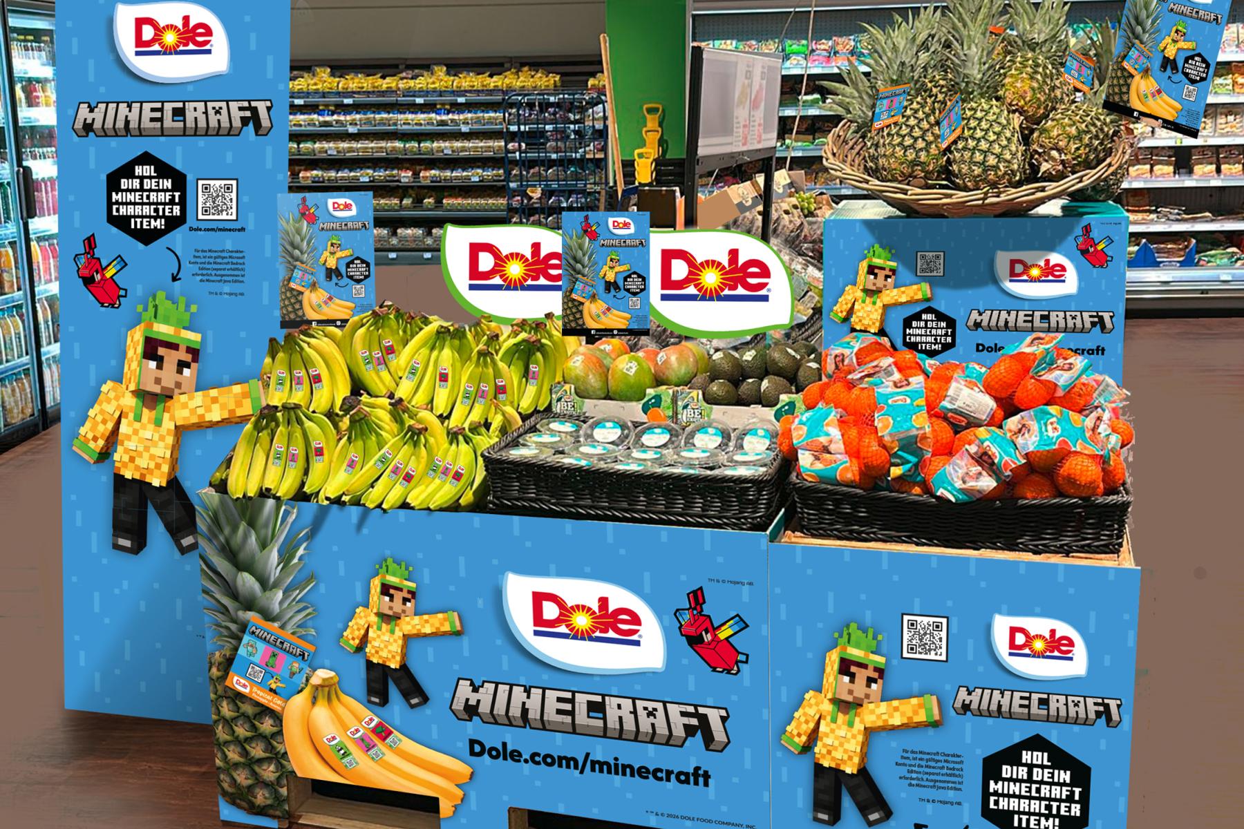 Dole-Minecraft-Aktionsfläche im Lebensmitteleinzelhandel mit Bananen, Ananas, Zitrusfrüchten und weiteren Produkten.