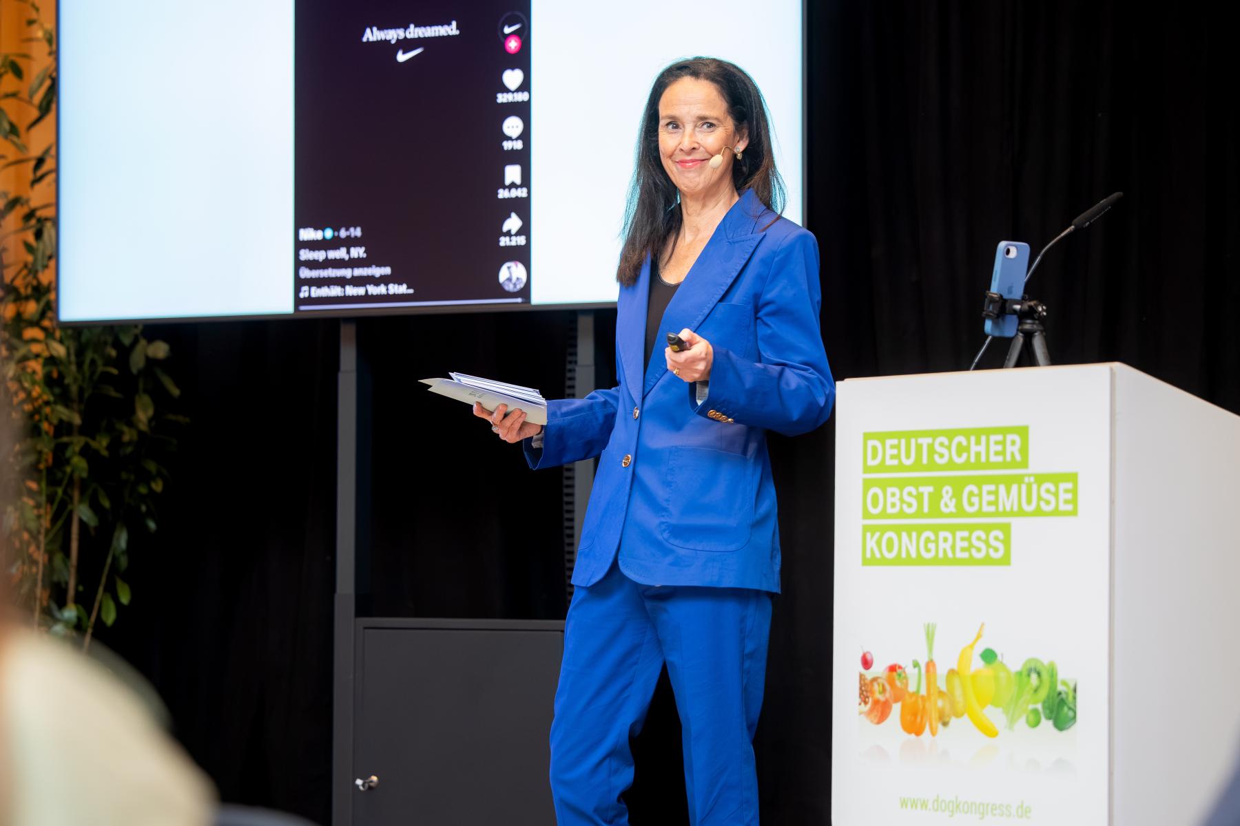 Nuria Pizan hält Vortrag auf dem DOGK 2026