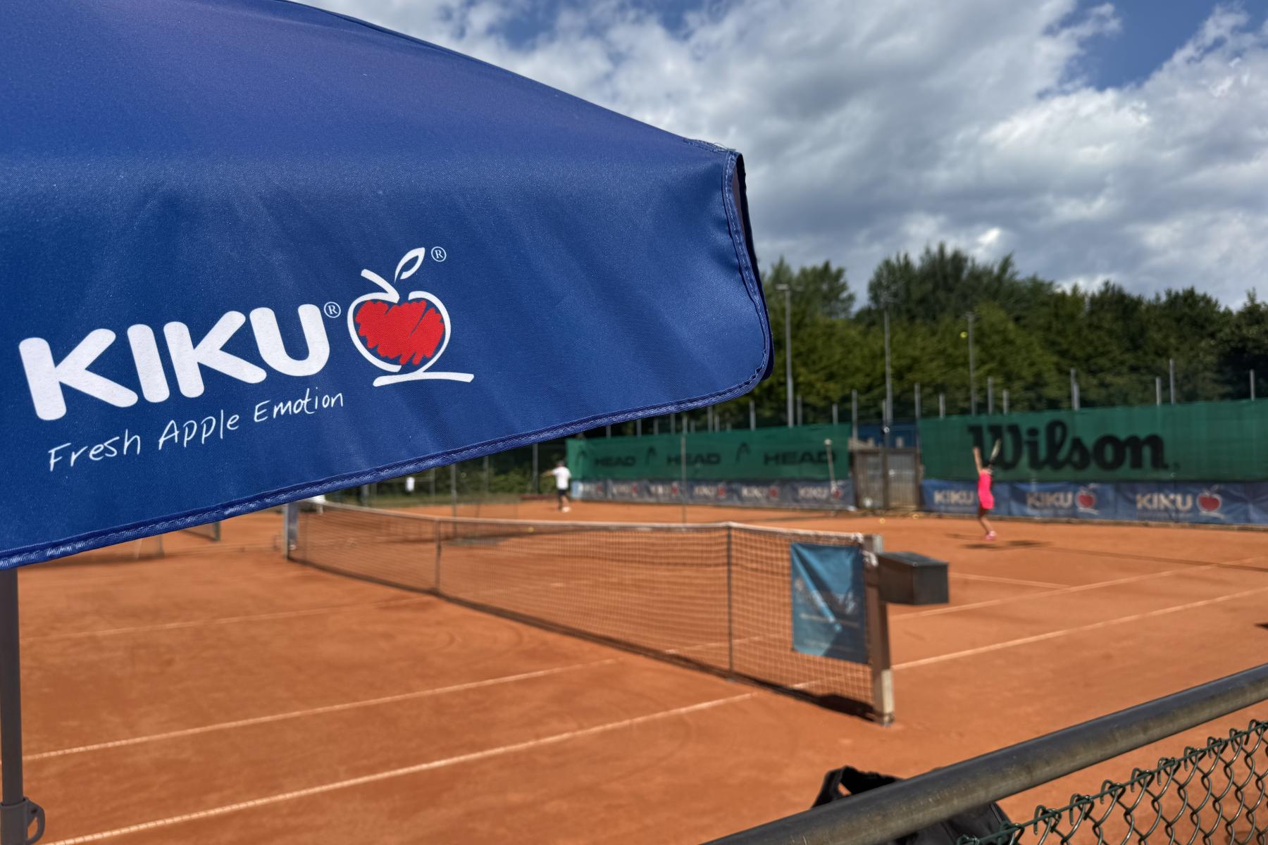 Tennis-Sponsoring mit KIKU-Äpfeln