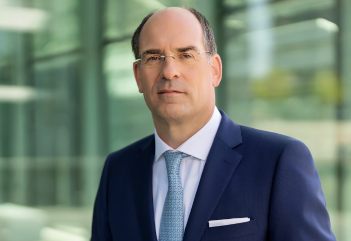 Portraitfoto BGA-Präsident Dr. Dirk Jandura