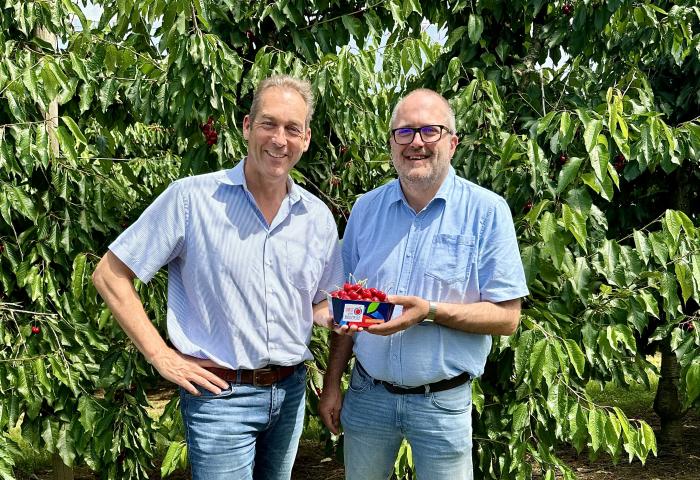 Tim Strübing und Ralph Titze - Obst vom Bodensee