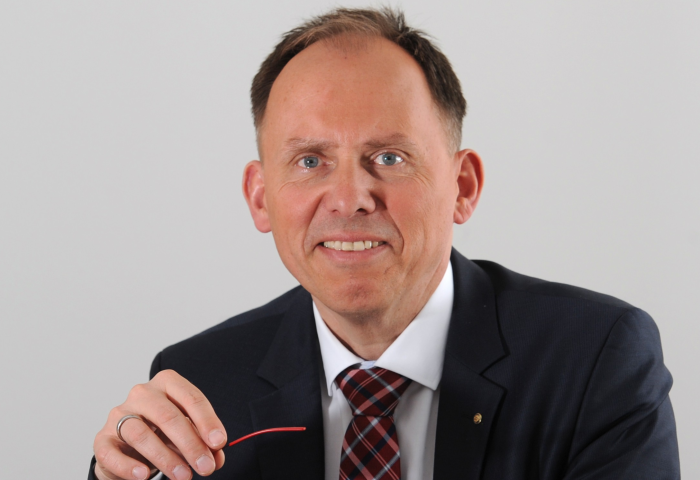 Portraitfoto Prof. Dr. Eberhard Haunhorst 
