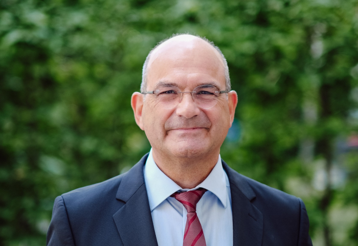Portraitfoto Prof. Dr. Dr. Markus Schick