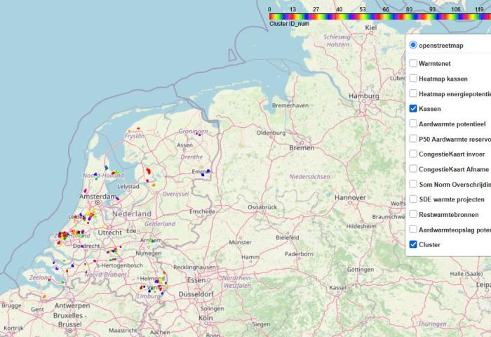 Energiekarte von Greenports mit markierten Standorten, Fenster mit anwählbaren Darstellungsoptionen rechts, oben rechts Legende mit verschiedenen Symbolen und Farben.