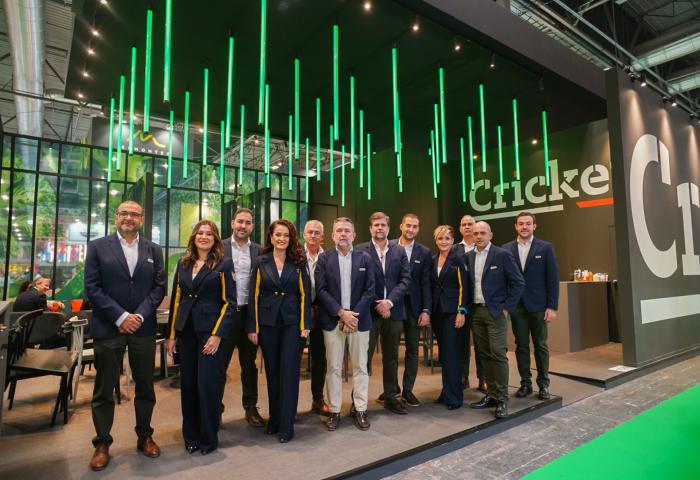 Gruppenfoto auf dem Messestand