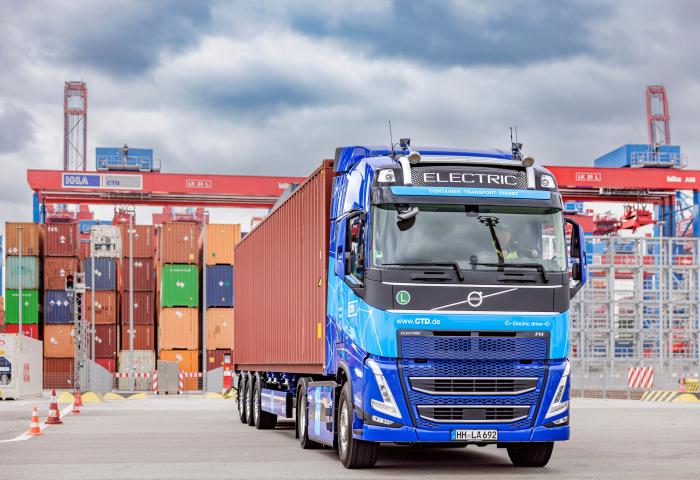 E-Lkw im Hamburger Hafen