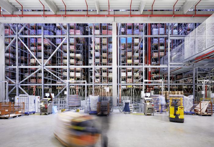 Blick in ein Edeka-Logistikzentrum