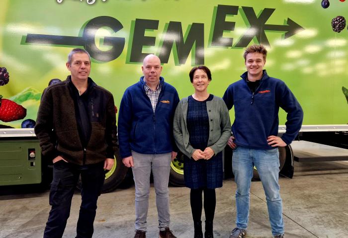 Gruppenfoto: Mario und Sven Jordens, Lieve Stevens und Tom Jordens_