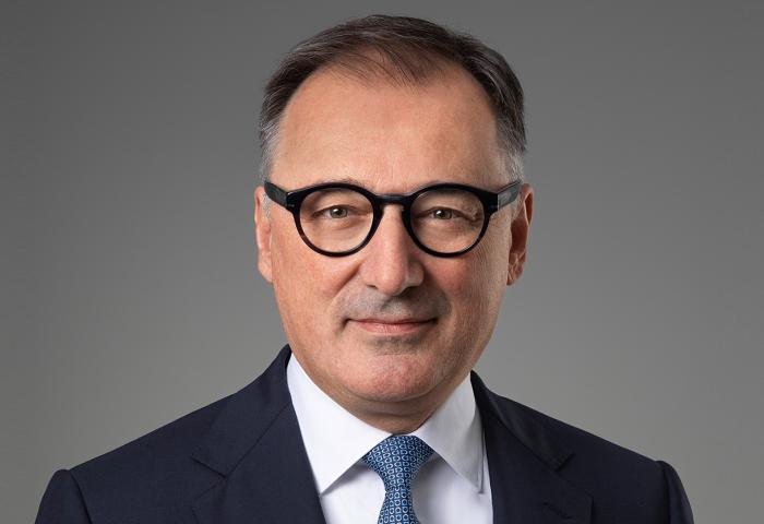 Porträt von Dr. Frank Hiller