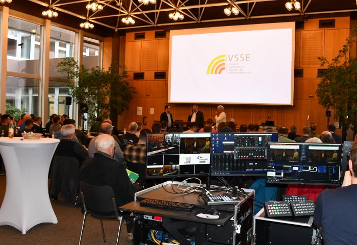 Sprecher und Publikum im Rahmen des Pfälzer Spargeltags 2026.