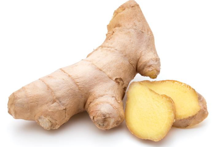 ganzer und aufgeschnittener Ingwer