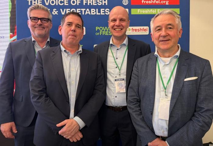 Anders Lind, José-Antonio García Fernández, Frédéric Rosseneu, Richard Schouten