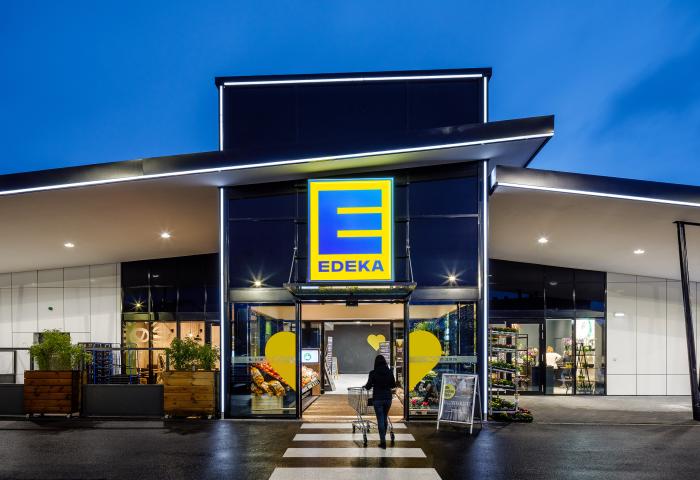 Eingangsbereich Edeka-Filiale