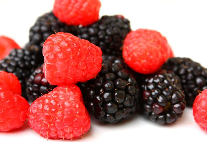 Himbeeren und Brombeeren