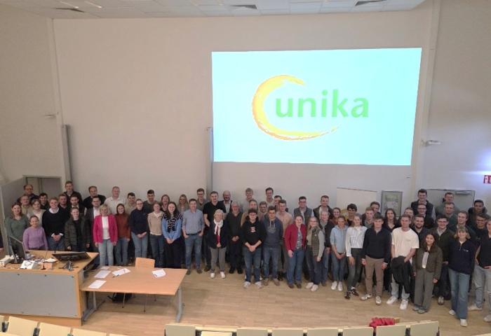 Gruppenbild der Teilnehmer 