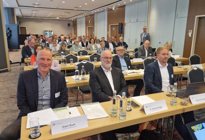 Plenum der DFHV-Jahrestagung 2026 in Düsseldorf