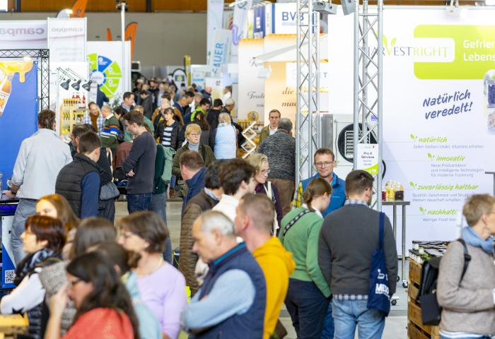 Messehalle expose