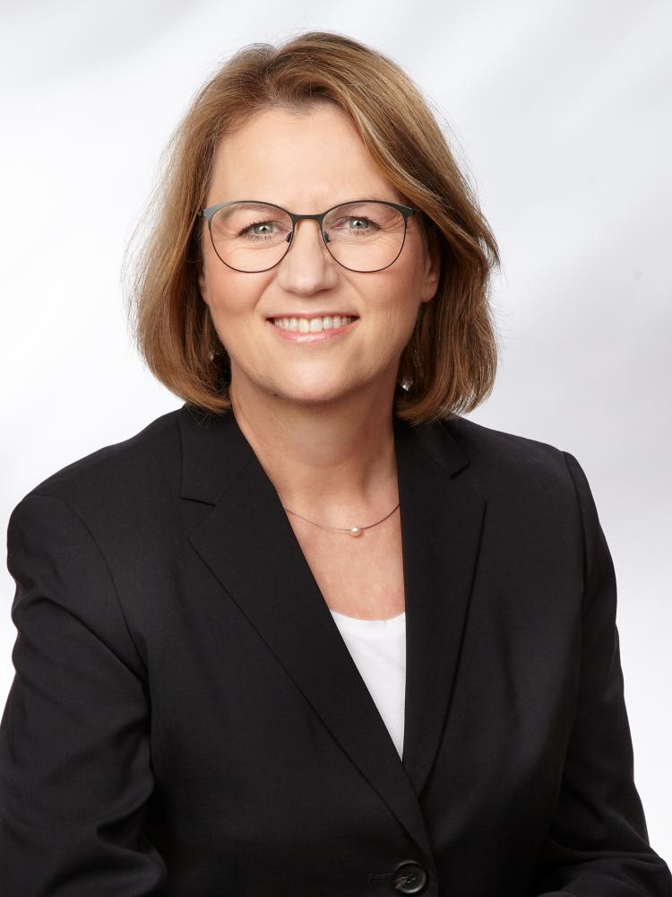 Portraitfoto Claudia Schuh
